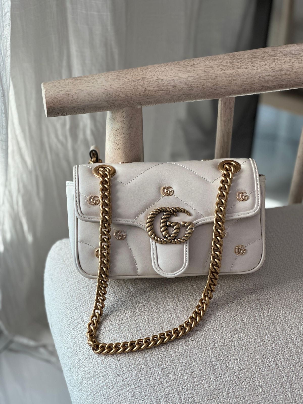 GUCCI Marmot Small leather shoulder bag with brand box