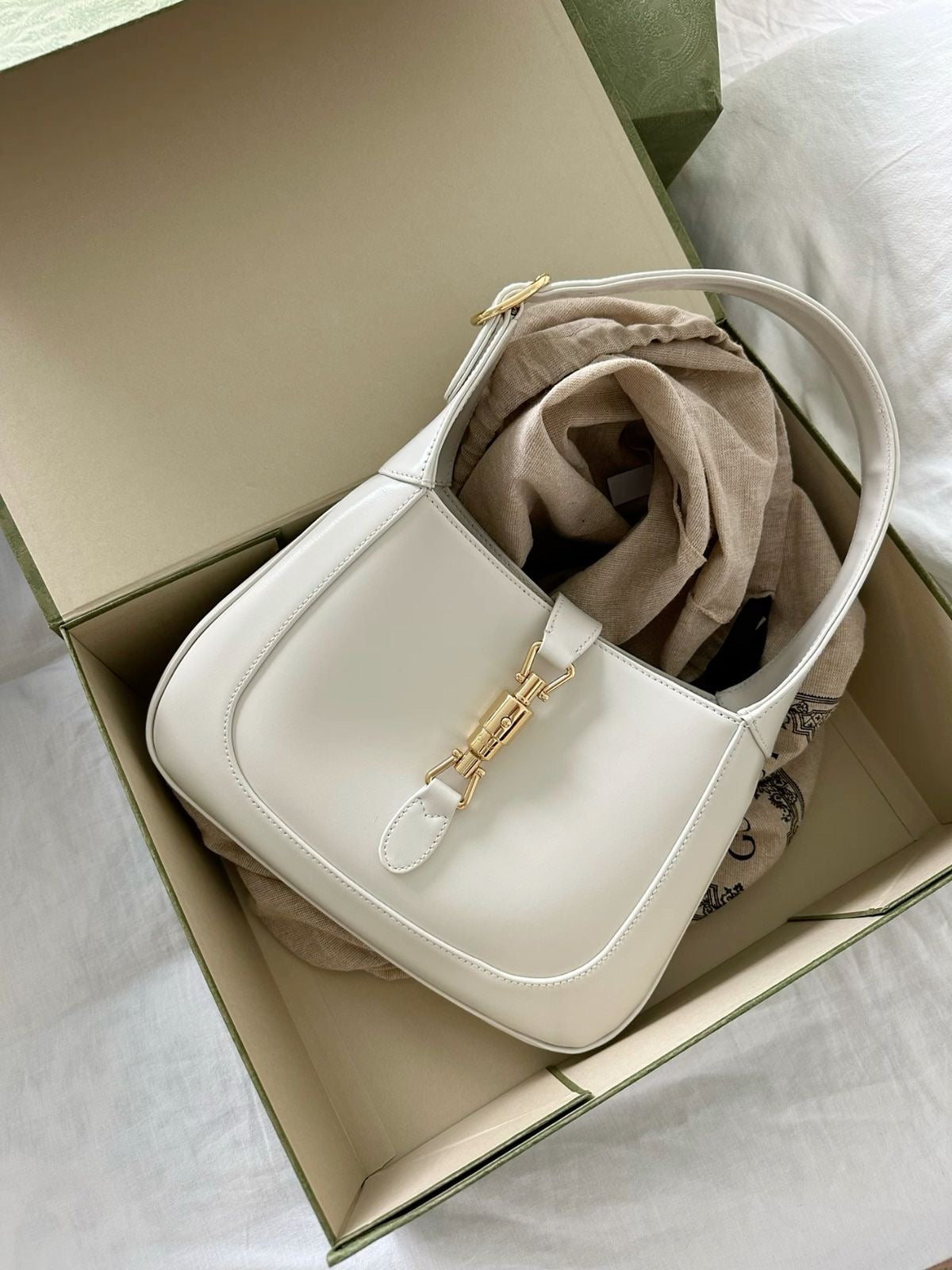 GUCCI Jackie with Brand box - same as original