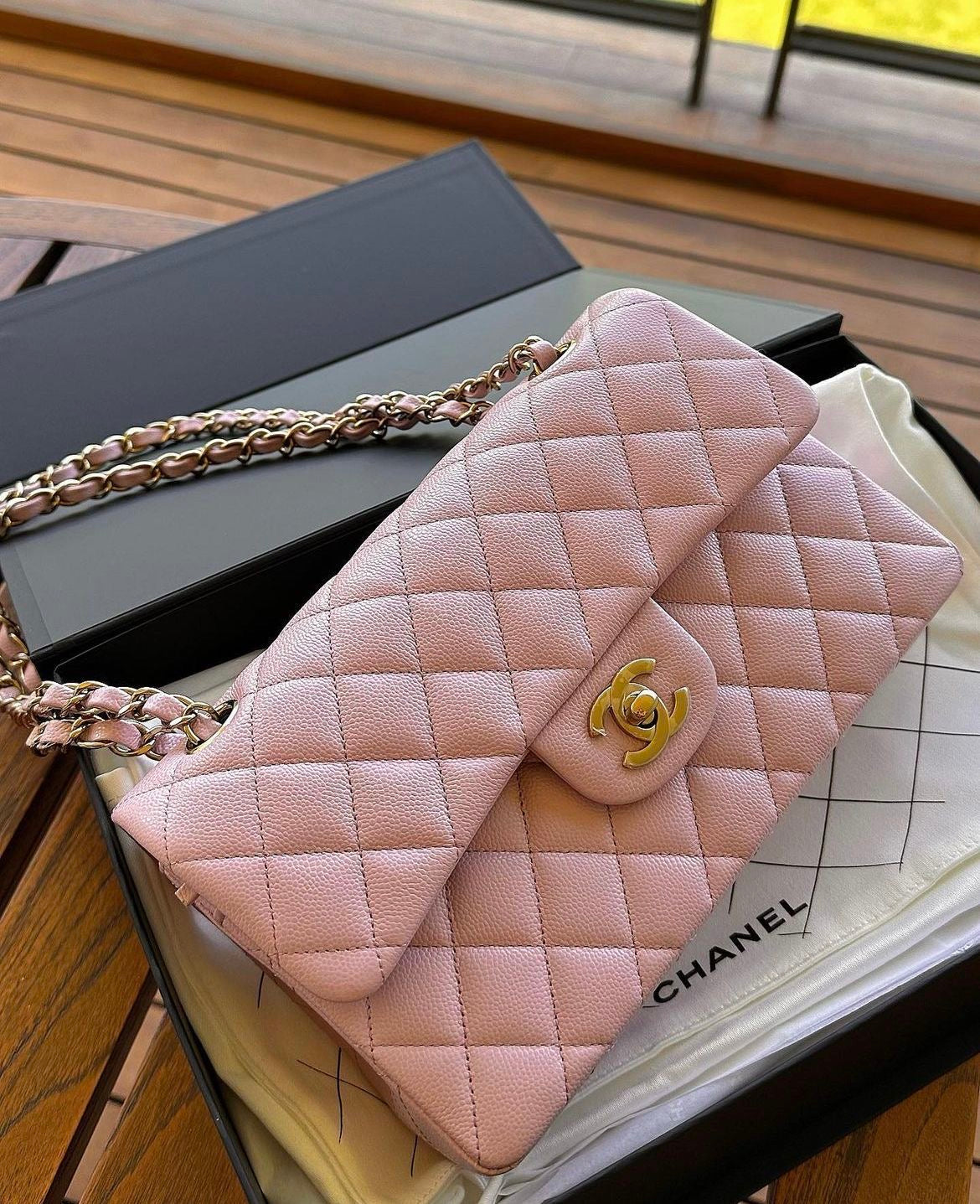 Chanel Classic Flap with brand box-genuine caviar Leather