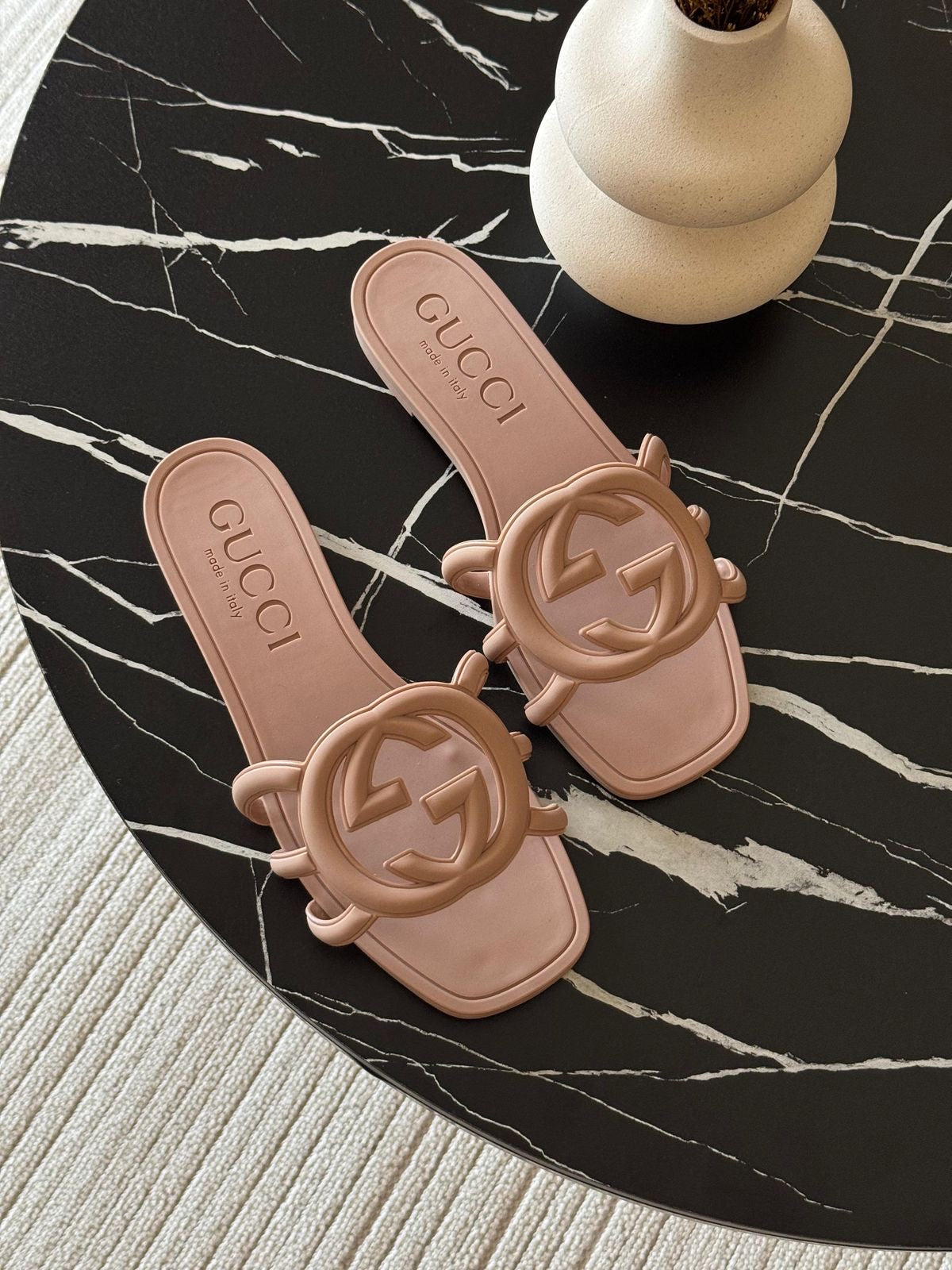GUCCI slides
