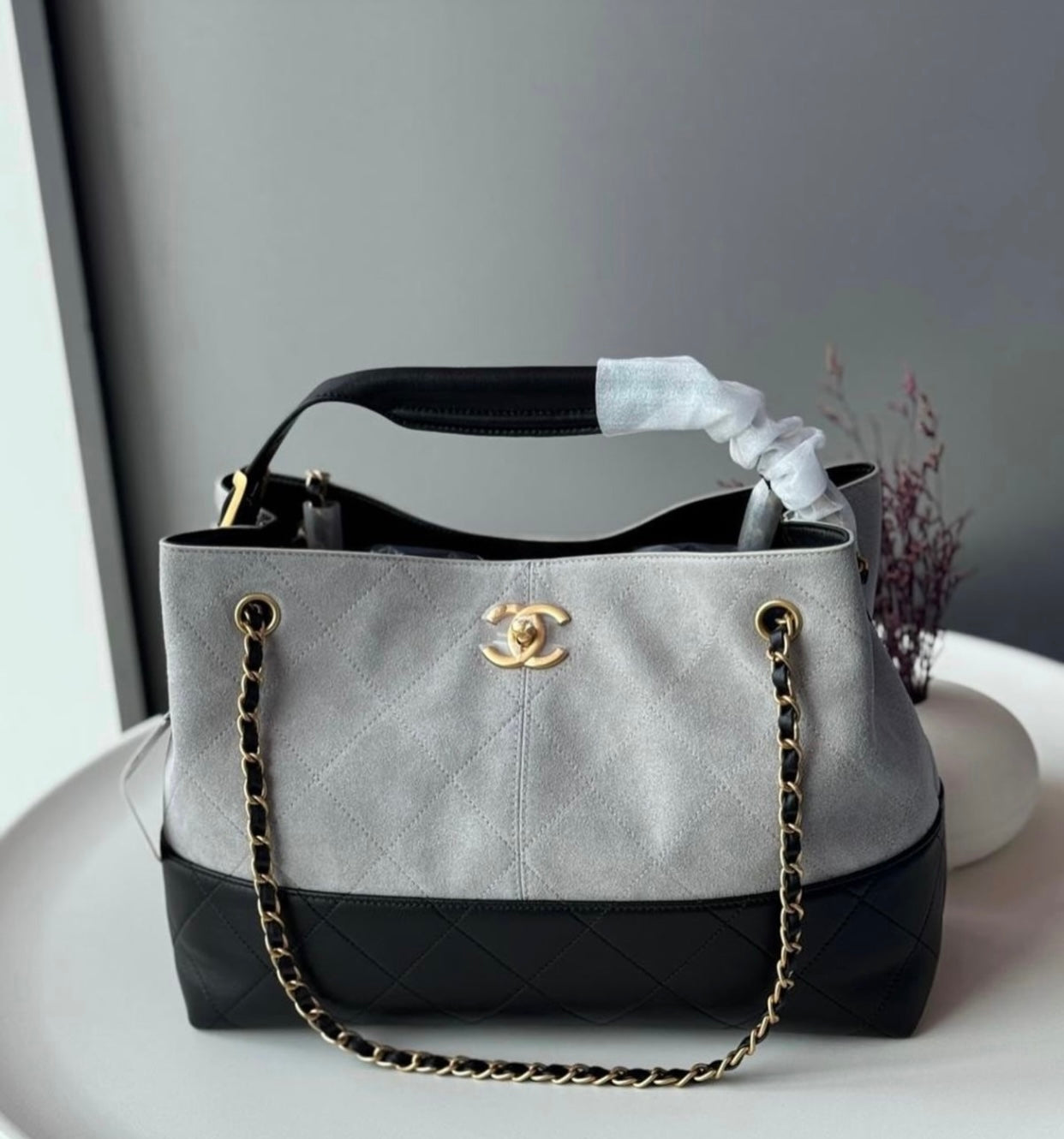 CHANEL 25 with Brand Box