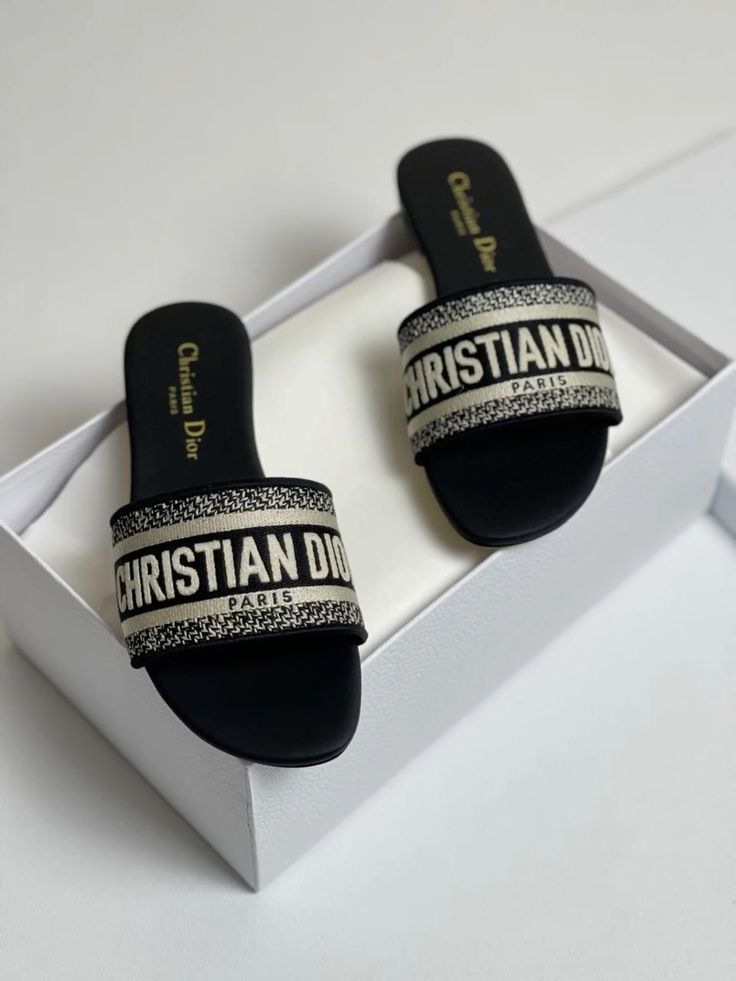Christian Dior Strass Stone Slipper
