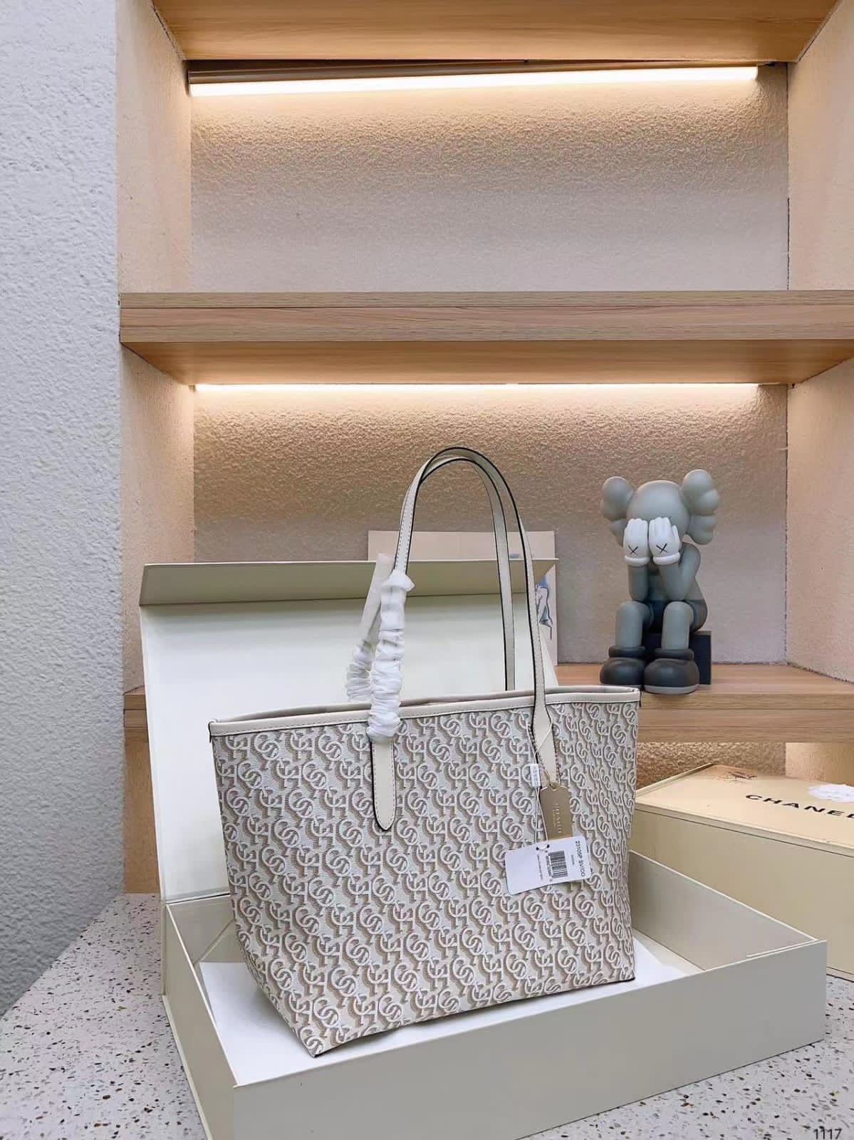 COACH Tote Bag with Brand Box