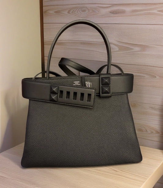 Hermes medora small with brand