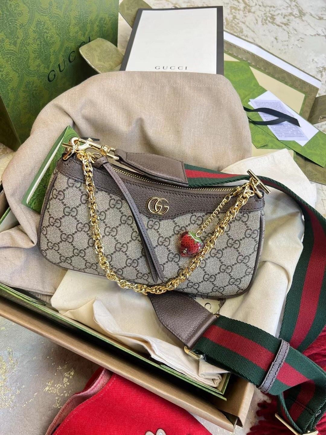 Gucci Ophidia 6 with brand box