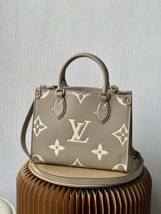 Lv on the Go pm Tote with brand box