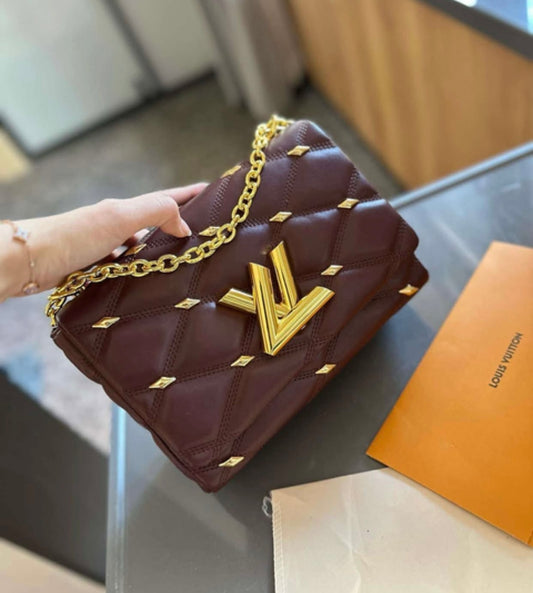 LV Twist MM handbag with brand box
