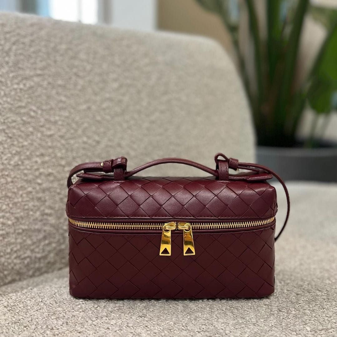 BOTTEGA VENETA Bang Bang Vanity bag With brand box