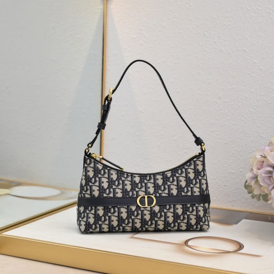 DIOR Montaigne handbag