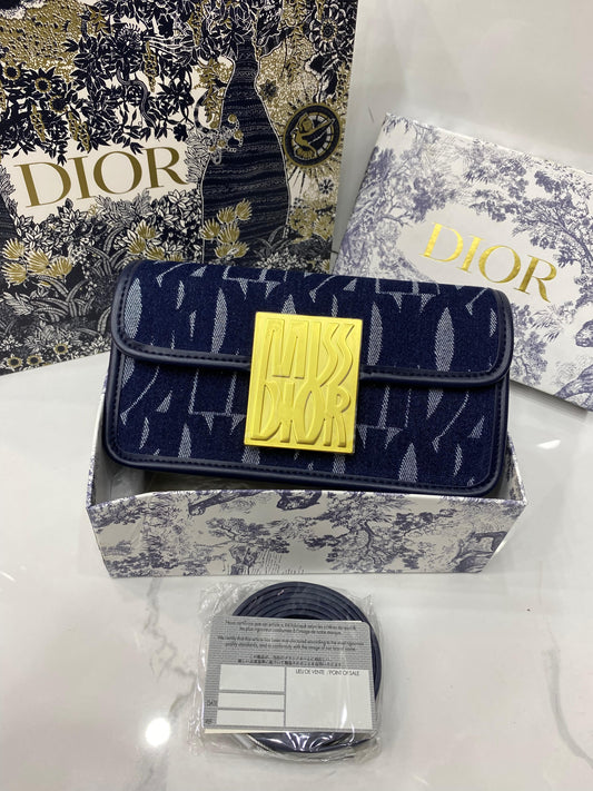 MISS DIOR Shoulder Handbag with brand Box