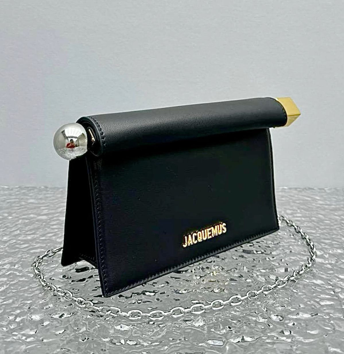 JACQUEMUS Small Rond Clutch