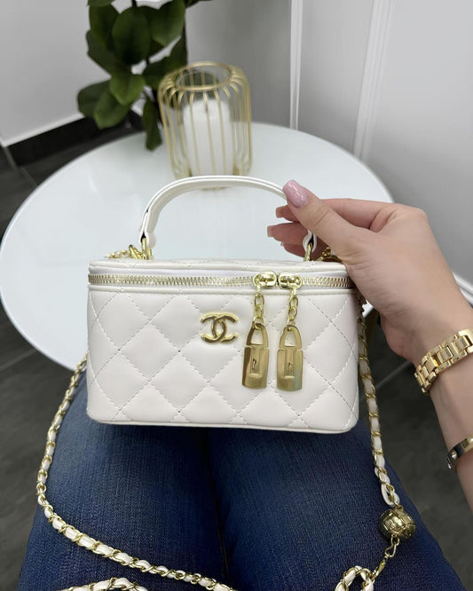 CHANEL Small Vanity with Chain Bag