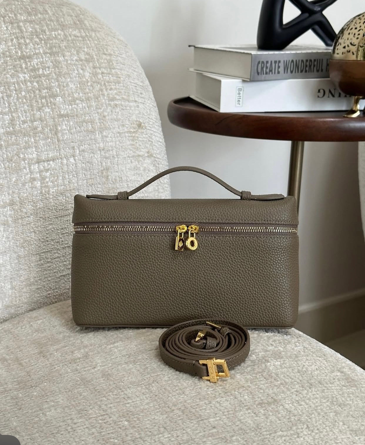 Lora Piano handbag with brand box