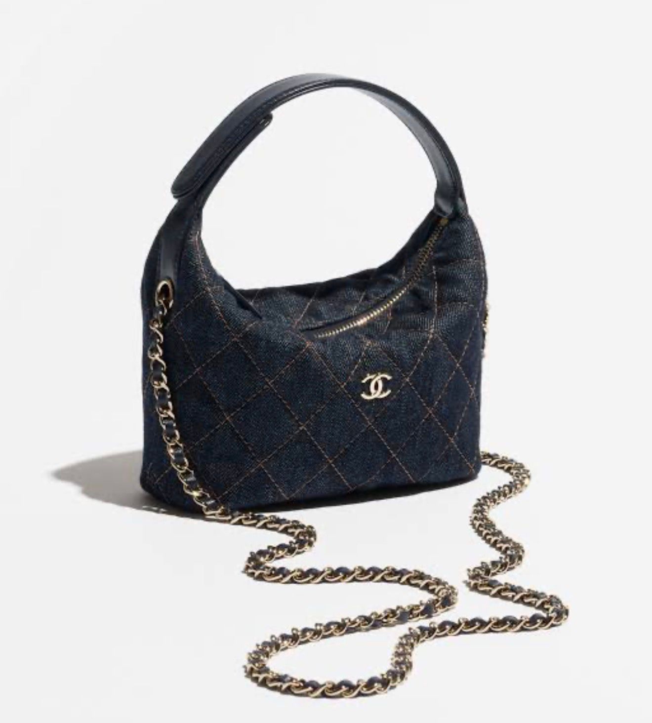 Chanel classic clutch -denim
